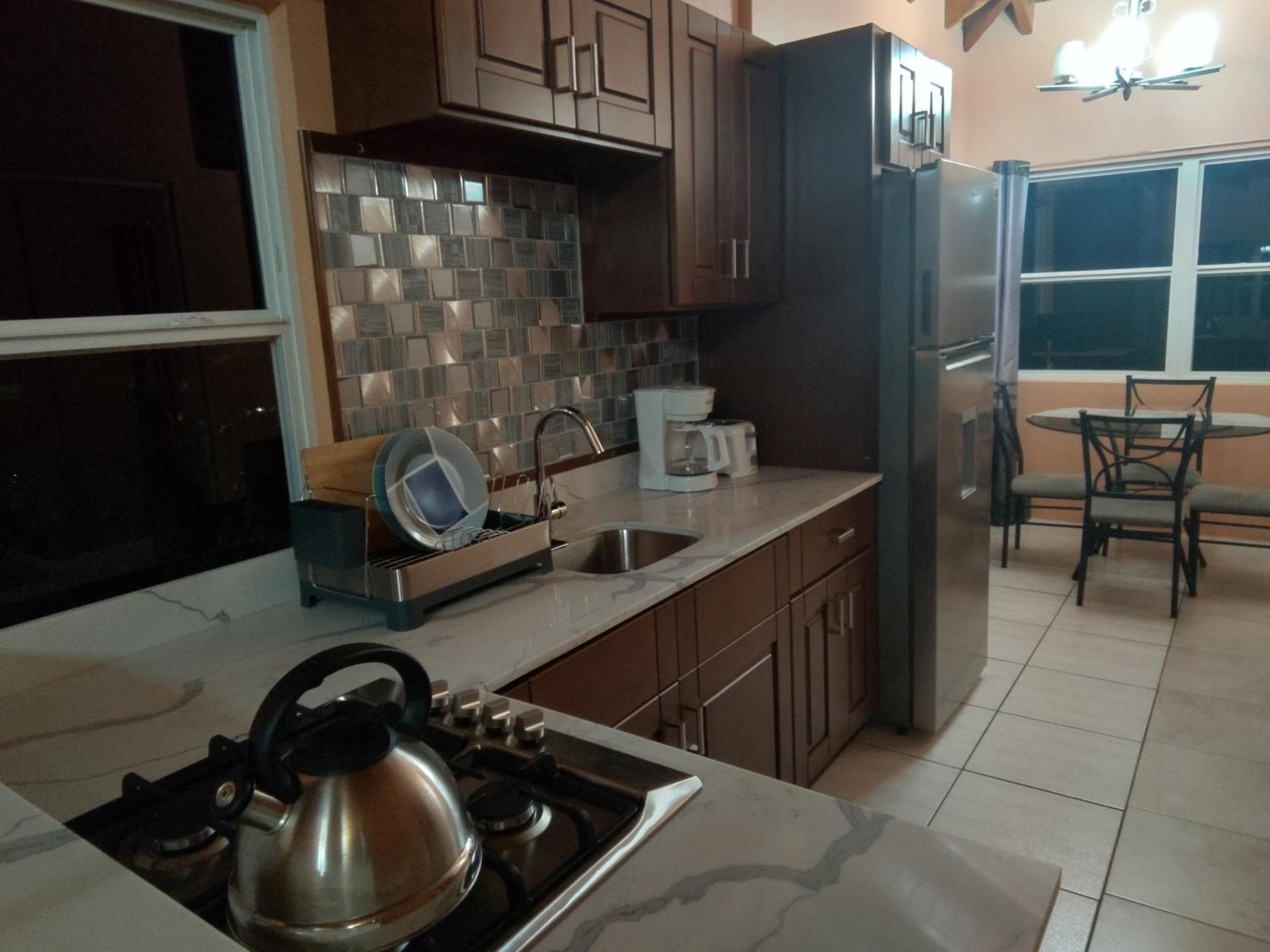 Zeus Estate Guesthouse St. John's Dış mekan fotoğraf