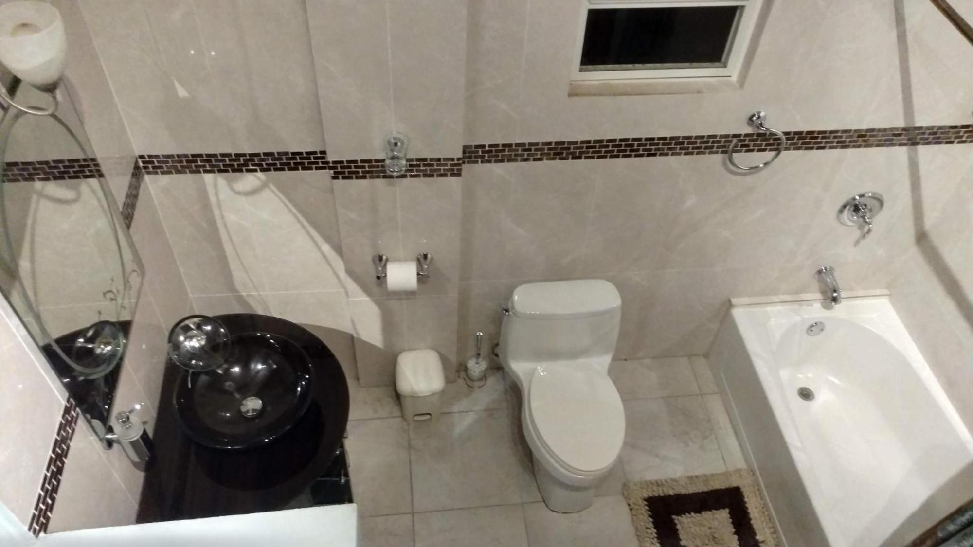 Zeus Estate Guesthouse St. John's Dış mekan fotoğraf