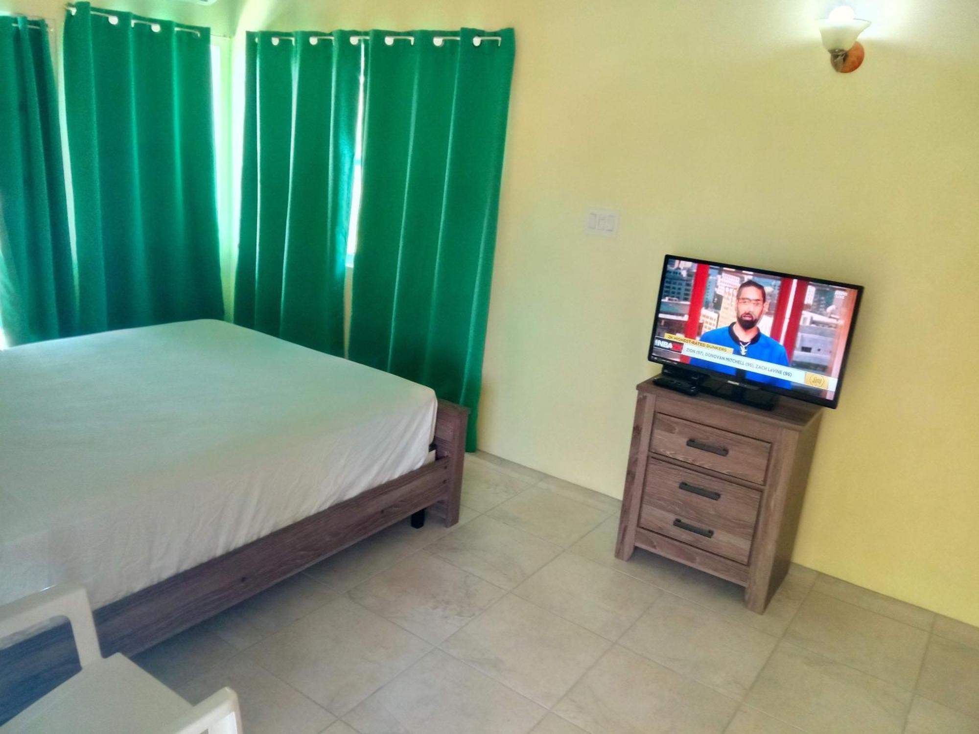 Zeus Estate Guesthouse St. John's Dış mekan fotoğraf